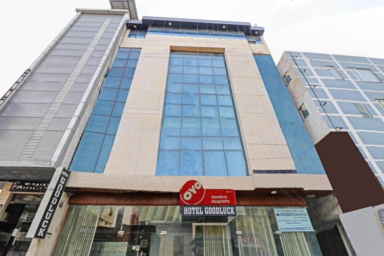 Airport Hotel Goodluck Ню Делхи Екстериор снимка