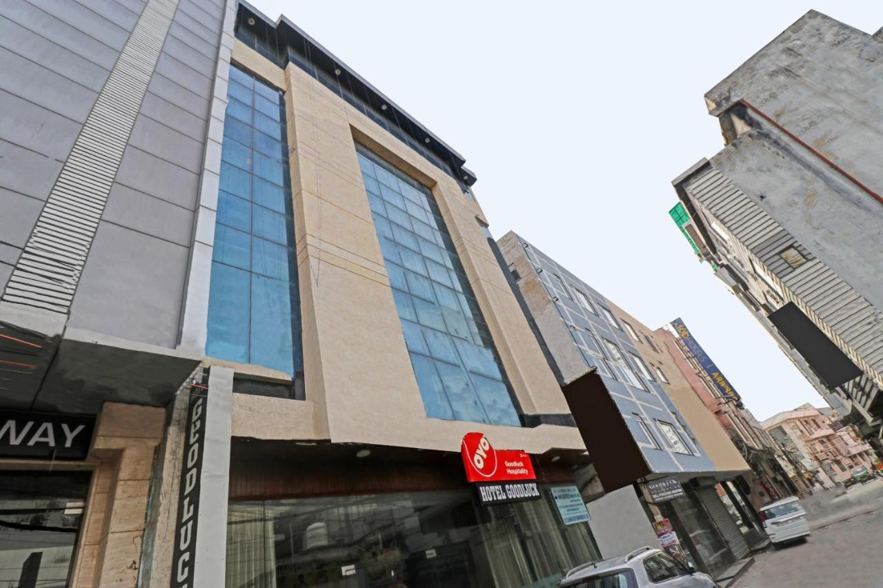 Airport Hotel Goodluck Ню Делхи Екстериор снимка
